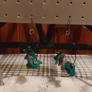 Handmade Beaded Hoop Earrings – Teal & Coral ✨🌊